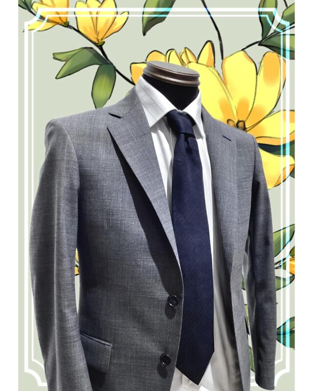 【オーダーでお呼ばれスーツ💐✨】
グッドヒル鳥取店のIです。
#goodhill_staff_inoue 
#goodhill_tottori

今回、ご友人の結婚式に参列されるというお客様より、スーツのご相談をいただきました👔

カウンセリングを行い、結婚式の雰囲気に合わせたスマートかつオシャレなスーツに仕上がりました✨アクセントとして、チャコールのチェック柄の中にスッと通ったネイビーラインに合わせて衿穴もネイビーに🧵

結婚式にどんなスーツを着ていけばいいのだろう？と悩まれるお客様も多いはず…雰囲気やドレスコードに合わせたスーツのご相談も、ぜひグッドヒルにお任せください✨

（4月より鳥取店でお仕事をさせていただいております、新入社員のIです✨至らぬところも多々ありますが精進していく所存ですので、何卒よろしくお願いいたします🦑）

〈商品情報〉
品番▷15319
　　　ウール　50%、ポリエステル　50%
pattern▷チェック
color▷3色(ネイビー、チャコールグレー、ブラウン) ※写真はチャコールグレー。
———————————
◆グッドヒルSHOP
@goodhill_shops
https://goodhill.shop/
SHOPサイトへは、Googleで「グッドヒル ショップ」と検索
年中無休
営業時間 10:00-19:00
各店舗駐車場有

鳥取店(鳥取駅から徒歩5分)
〒680-0845 鳥取県鳥取市富安2丁目136 新日本海新聞社本社ビル1F
TEL:0857-29-2880

湖山店(湖山駅から徒歩5分)
〒680-0942 鳥取県鳥取市湖山町東5丁目121
TEL:0857-28-7611

米子店(米子駅よりバス10分)
 〒683-0802 鳥取県米子市東福原2丁目1-1ホテルわこう 1F
TEL:0859-34-2929

#スーツ　#オーダーメイド　#オーダースーツ　#セットアップ　
#おしゃれをオリジナルでつくりたい　#ビジネススーツ　#ビジネスカジュアル　#鳥取スーツ　#グッドヒル　#tottori 
#グレースーツ #チャコールグレー　#チェック　#結婚式　#結婚式お呼ばれ　#結婚式コーデ　#新社会人　#新入社員